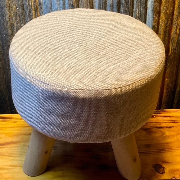 FOOT STOOL - Picture 3 of 5